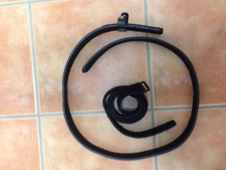 Cinturón cabrero de cuero en muy buen estado casi nuevo
Y funda de extracción rápida sin estrenar 00