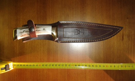 Vendo este cuchillo marca Muela, modelo Jabalí ... mango hasta de ciervo.
Completamente nuevo sin estrenar.Solo 00