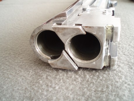 Vendo escopeta superpuesta marca Lanber, modelo 2077 súper ligera.

Cañones probados a 1370 bares con 10