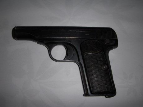 Vendo pistola FN 1910 9 corto inutilizada con certificado nominal fresado en recamara,275,00€ puesta en 02