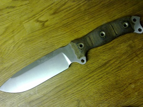 Vendo Busse SFNO LE con funda. 

Completamente nuevo, solo vitrina.

600 €. ENVÍO INCLUÍDO. 00