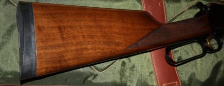 Buenos días
 Vendo rifle de palanca Browning modelo BLR en calibre 30-06. La madera en perfecto estado. 01