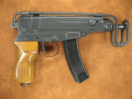 VENDO PISTOLA AMETRALLADORA

SKORPION VZ.61 

Inutilizada con Certificado Nominativo Guardia Civil. Todas 01