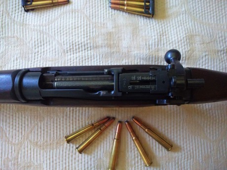 Buenas tardes
Acabo de adquirir este rifle a un compañero del club y estoy intentando recavar toda la 01