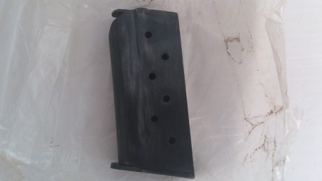 Hola, vendo 3 cargadores originales de carabina Destroyer del calibre 9mm. Parabellum completamente nuevos. 01