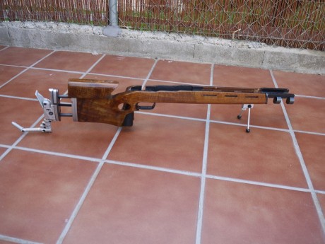 Un compañero vende culata Anschutz 2013 AHG, es de zurdo.
Precio 600€ algo negociable, dejo su telefono 00