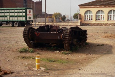 En octubre de 1936 llegaron a España los primeros T-26. En Archena se creó la Escuela de Fuerzas Blindadas 160