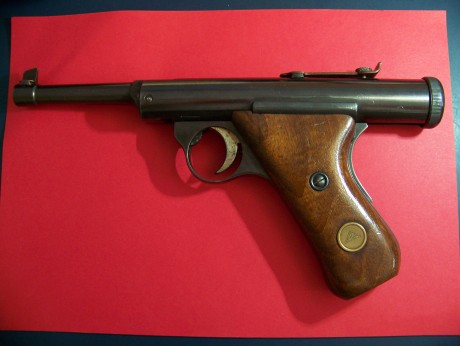 precio 250€ esta en Zaragoza también cambio por arma en libro   o inutilizada  abono diferencia 02