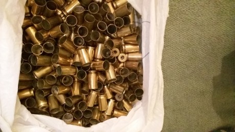Hay 500 vainas vainas de un tiro fiocci en sus cajas
500 de varias marcas (hay de un tiro, pero estan 02