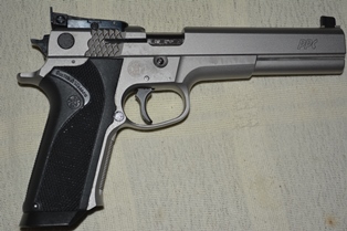 En venta 5906 ppc pistola especial para precision y rapido 9 mm. gatillo inmejorable, no se siente la 02