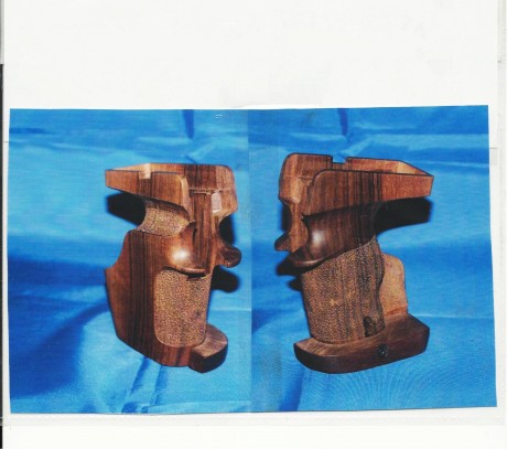 Cacha zurda de buen nogal, nueva a estrenar, marca NILL,
medida M/L vendo por 75 €uro mas gastos de correo.
Comprada 02
