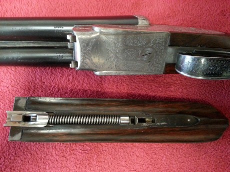 72 de cañon acero bristadarum, con Doble juego de cañones. 
Apertura automatica 
Expulsora 
Culata de 00