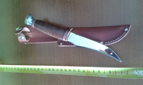 Vendo cuchillo skiner marca KA-BAR, COMPLETAMENTE NUEVO, siempre en vitrina.

Precio 30 euros + gastos
Tel.: 00