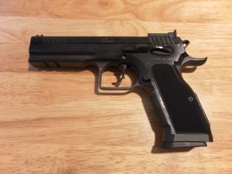 Pues eso quiero comprar una Tanfoglio stok III. 10