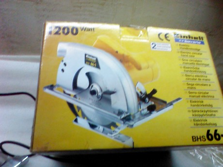 Vendo sierra circular de mano marca Einhell de 1200w, la compre para cortar la puertas después de poner 00