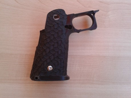 Vendo grip Extreme Shooter, grip reducido en tamaño, con doublé cut bajo  el guardamontes, tracción de 00