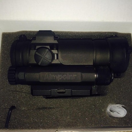 SE VENDEN VARIAS UNIDADES DE VISOR MARCA AIMPOINT COMPM4S , NUEVO A ESTRENAR , SIN USO. 
ATIENDO WHATSAPP 01