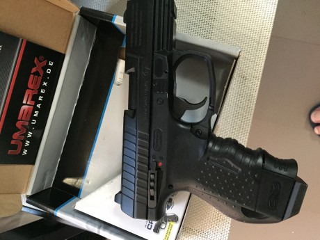 Vendo mi pistola por exceso de cupo en mi armario, la pistola la compre hace 6 meses en la web https://www.armasdecoleccion.com/blackwater-45mm-bw1911-full-metal-blow-back-p-2587.html
 80