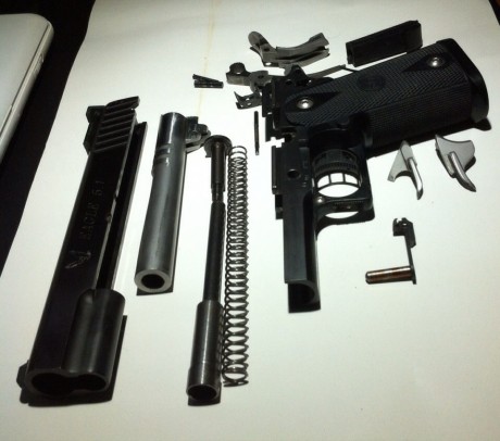 OPORTUNIDAD PARA INICIARSE EN IPSC.

  Pongo a la venta Pistola STI  Eagle 5.1  calibre 40 SW en perfecto 01