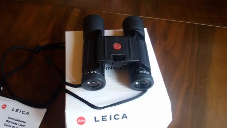 Vendo primáticos Leica Trinovid 10x25 BCA. de bolsillo. Buen estado, con su documentación, garantia y 02