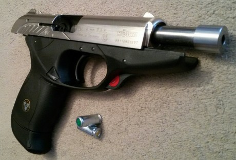   Hola otra vez!
Vendo pistola Vektor CP1 en calibre 9mmPAK NUEVA, recien traida de Alemania. Fabricada 10