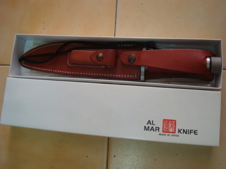 Hola, vendo estas bellezas. 
1-machete Sog Vietnam green beret ( Seki-Japan )  570€
2-machete Al Mar green 21