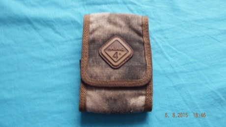 Funda de la casa americana HAZARD 4, (de lo mejorcito en marcas USA).
Interior acolchado para portar un 02