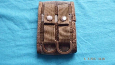 Funda de la casa americana HAZARD 4, (de lo mejorcito en marcas USA).
Interior acolchado para portar un 01
