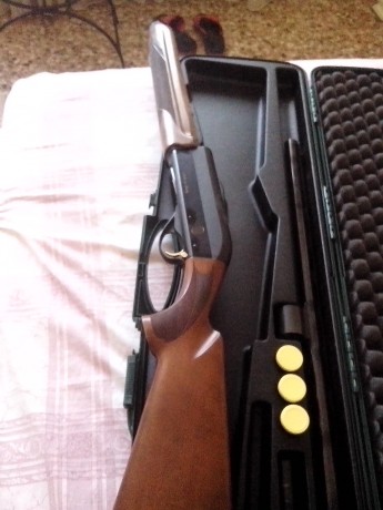 Vendo escopeta semiautomatica BERNARDELLI MEGA  de 66cm de cañon, 5 chokes mas un prolongador de 5cm, 01