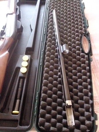 Vendo escopeta semiautomatica BERNARDELLI MEGA  de 66cm de cañon, 5 chokes mas un prolongador de 5cm, 10