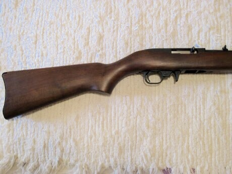 Cambio carabina Ruger 10/22 prácticamente sin usar (solo pruebas), el arma esta en Barcelona, si alguien 11