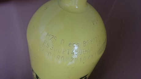 compaňeros pues lo dicho vendo varias cosas, estan en muy estado, se pueden ver y Probar:
Vendo botella 10