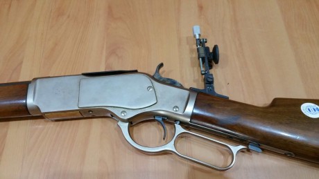    ****V E N D I D O****   

Vendo este rifle Uberti de palanca, mod. 1873 cal. 44.40. cañón poligonal. 12