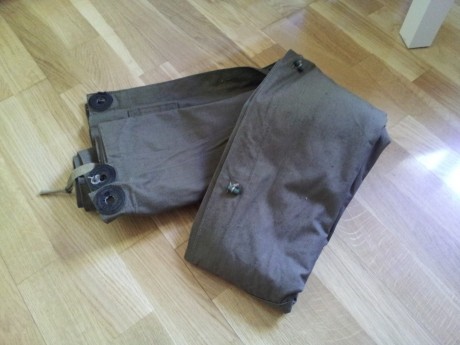 Vendo esta plash palatka original del ejercito sovietico, no presenta roturas ni manchas y se encuentra 01