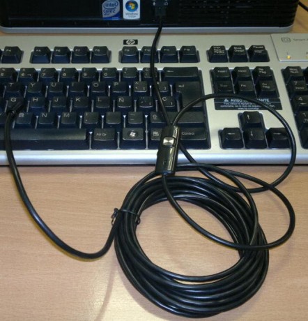 Buenas tardes:

Se vende minicámara  con cable alargador de 5 metros y conexión usb para ordenador, el 01