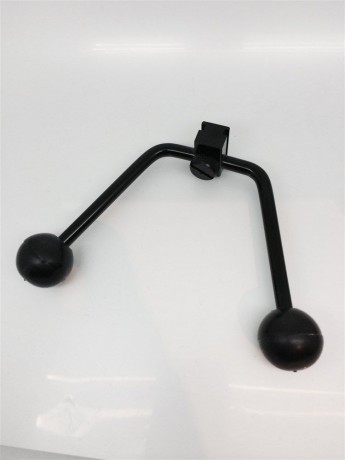 hola . estoy buscando un bipode de estos o parecido para rail anschuzt o UIT , que alguien no use y venda 00