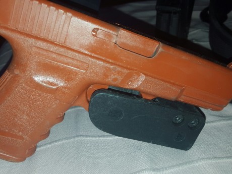 Material IPSC , compuesto por Funda HS para Glock 17, cinturon HS, portacargadores (3) HS, recargador 02