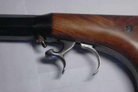 vendo pistola HUNDERHAMMER de arsa vendida 
gracias 01