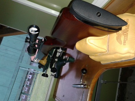 Los detalles del equipo de bench rest se encuentran aquí:
https://www.armas.es/foros/rifles-carabinas-segunda-mano/anschutz-64-s-br-equipo-br-1017795?p=2901355#p2901355
Cambiaría 11