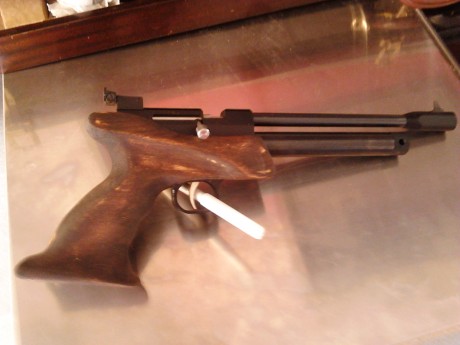 Hola, pongo a la venta por no usar, ya que solo ha tirado un botellin de co2 esta Cp1, tiene el pistolet 02