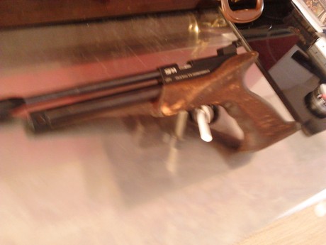 Hola, pongo a la venta por no usar, ya que solo ha tirado un botellin de co2 esta Cp1, tiene el pistolet 01