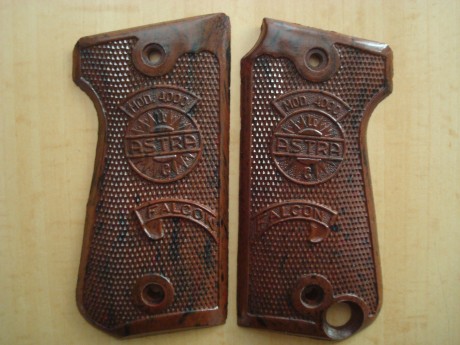  DSC06609.JPG 
Cachas Astra 4000 nuevas, 30€ con envío en península. DSC06616.JPG  01
