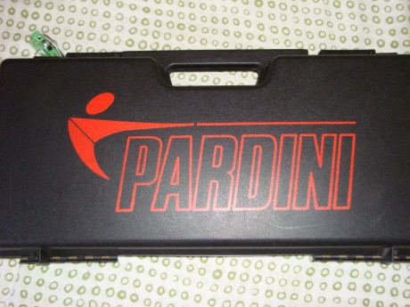 hola
se vende pistola de aire pardini K2 
para competicion 10 mtrs 
lleva 2 botellas 
adaptador de carga
las 02