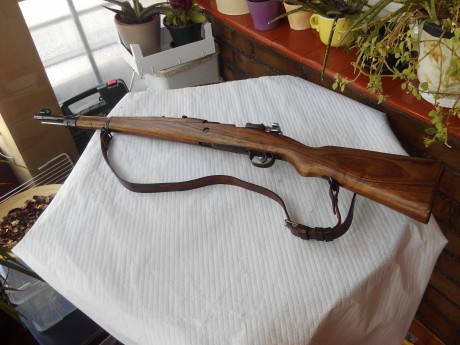 Buenas tardes.

Vendo este Máuser yugoslavo modelo M24/47.

Comentar que se trata de un modelo poco corriente 12