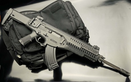 El ARX-160 ya es una realidad, lo mismo que la conversión para tirar con cargadores del AK-47 y por supuesto 40
