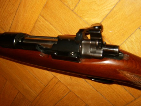 Vendo rifle Brno 98 calibre .30-06, construido sobre acción 98K original SGM.

Estado es EXCELENTE, seminuevo. 01