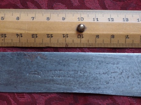 Buenas noches compañeros, reciéntemente he adquirido un par de piezas: un cuchillo de factura francesa 11
