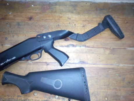 Vendo escopeta táctica marca SKINGER
Calibre 12 magnun
Dos culatas (táctica plegable y de plastico/fibra)
Prácticamente 00