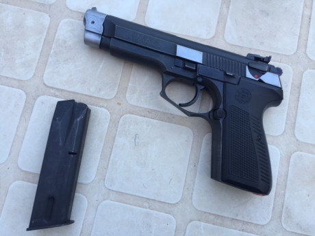 Vendo pistola m82 con carro y cañon de la m87, la pistola está impecable y tiene muy buena precisión. 02