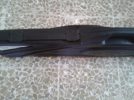   Vendo Maletín Rígido FLAMBEAU (Fabricado en USA) de gran calidad, no ha sido usado (comprobable) con 01